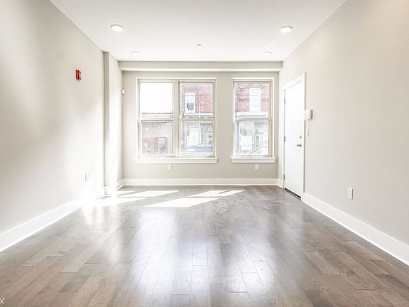 5th image of 2512 Frankford Ave #1B