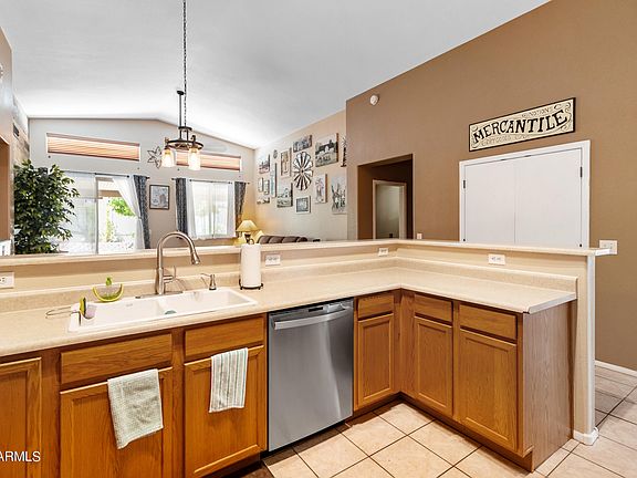 5th image of 13540 W Cottonwood Street