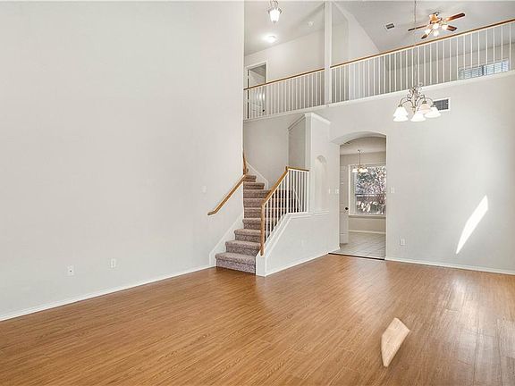5th image of 10501 Wylie Dr #263