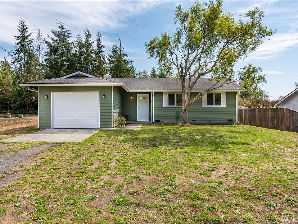 1st image of 535 Salal St