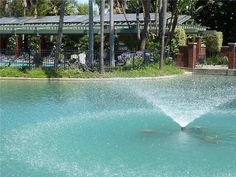 Heated Pool- Immaculate Condition