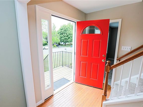 2nd image of 6909 Vanderbilt Ave