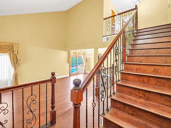 3rd image of 12223 Marbel Ave