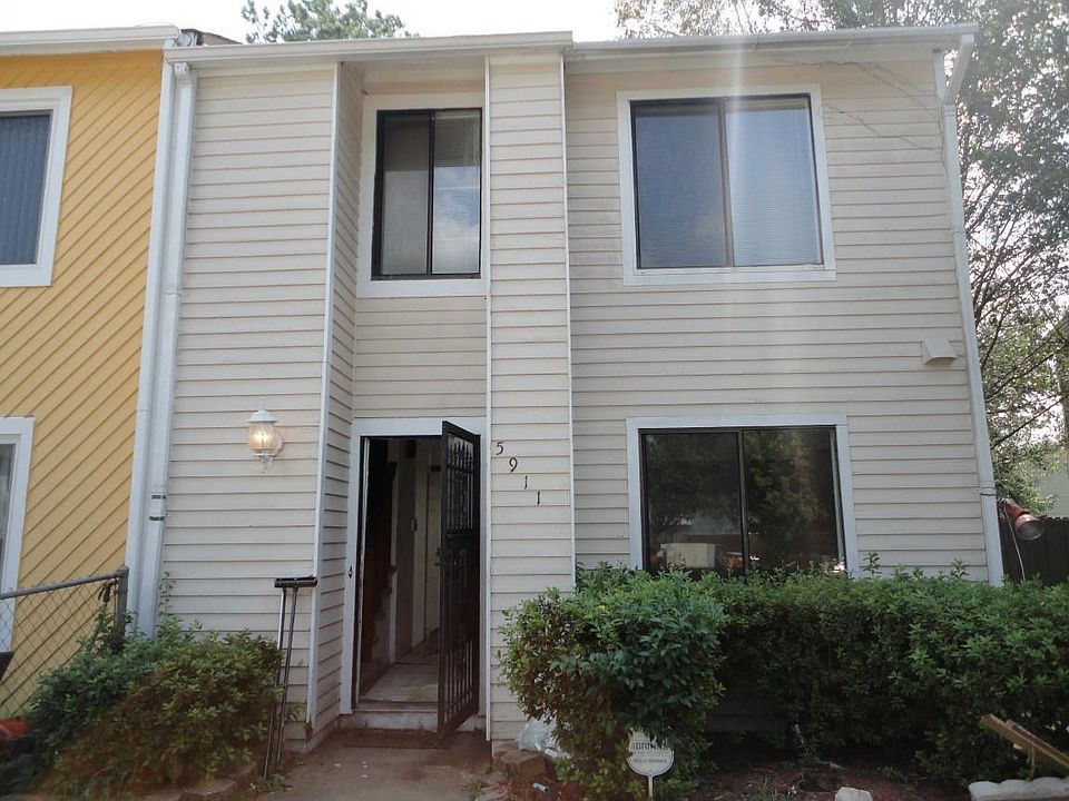 2nd image of 5911 Blackpoole Ln