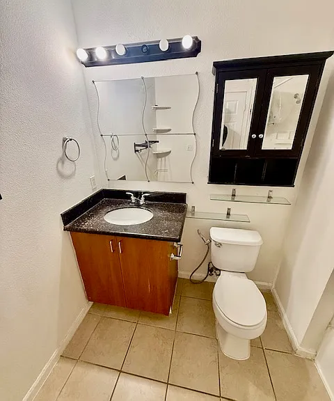 1060 S 3rd St #316 - Bathroom_12152025