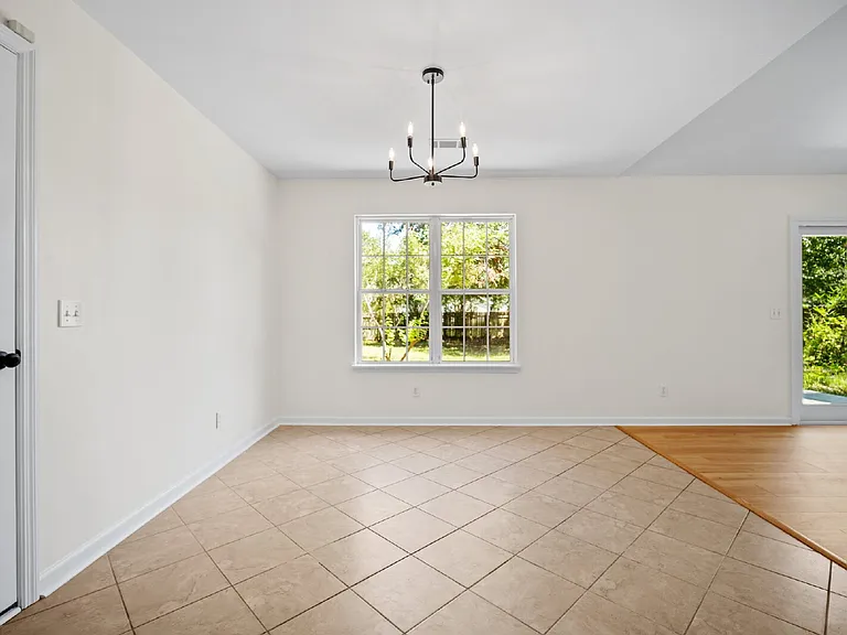 7 Grandiflora Ln — Photo 18
