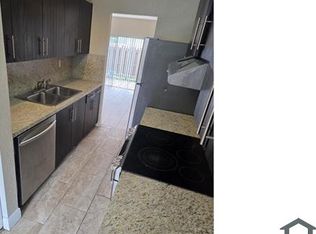 8218 NW 8th Pl, Plantation, FL 33324