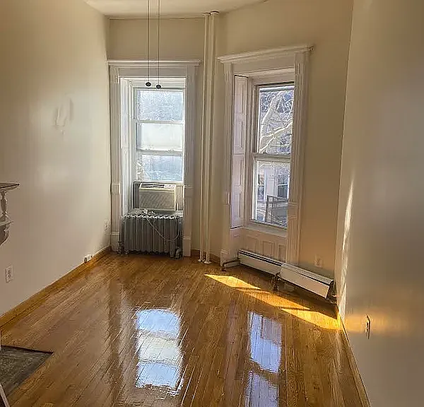 175 Underhill Ave #2F — Photo 1