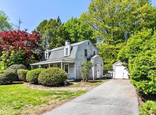 5 Coolidge Rd, Reading, MA 01867