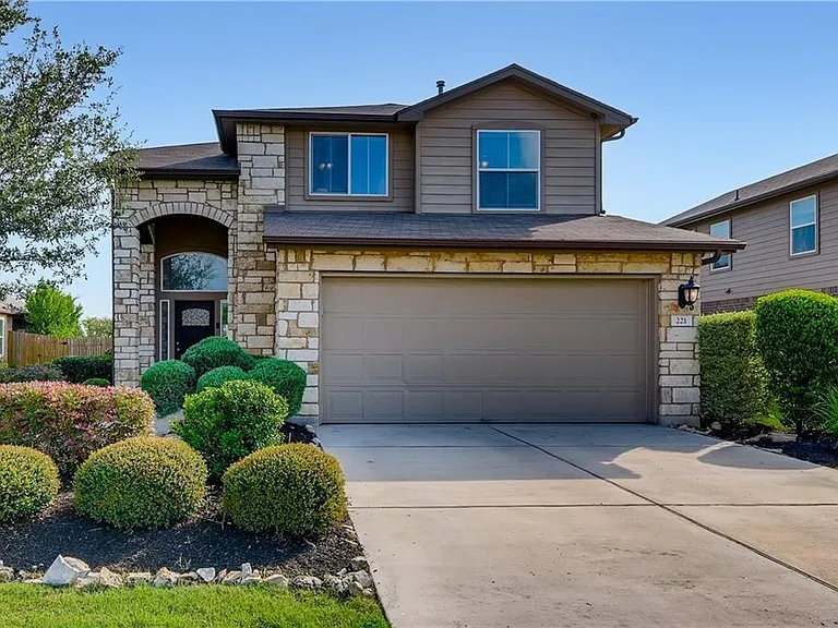 221 Purple Martin Ave — Photo 1
