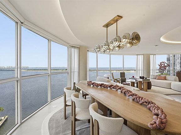 4th image of 2025 Brickell Ave #1401