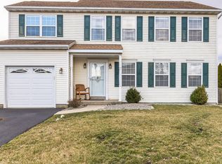 1961 Deer Ridge Dr, Pottstown, PA 19464