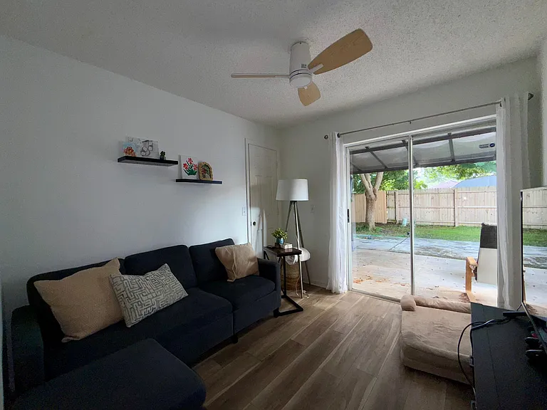 6912 Long Needle Ct — Photo 34