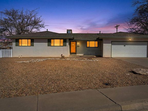 3rd image of 5701 Madeira Pl NE