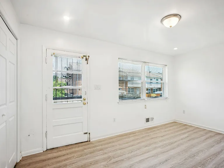 3019 Sunset Ln — Photo 13
