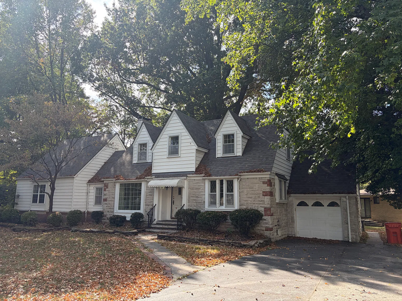 4 bed, 2587 sqft, $2,000 — Photo 1
