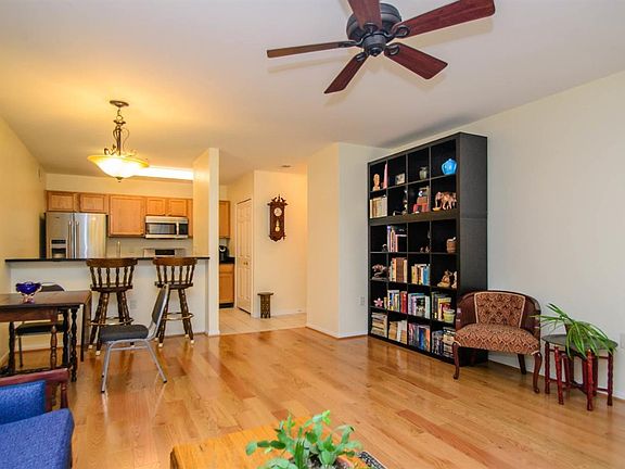 5th image of 2796 S Knightsbridge Cir