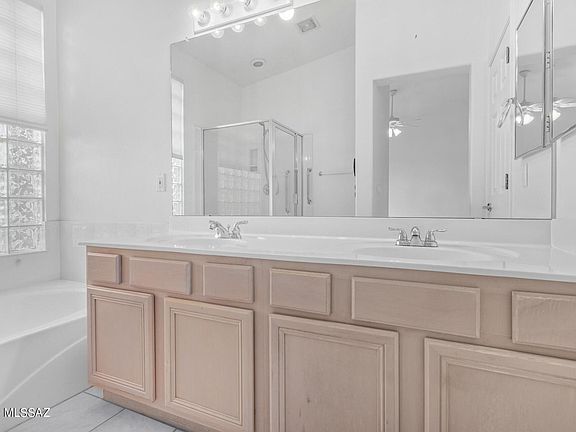 3rd image of 5656 E 28th St