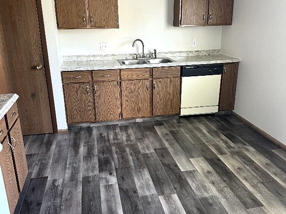 4th image of 3746 Indian Run Dr