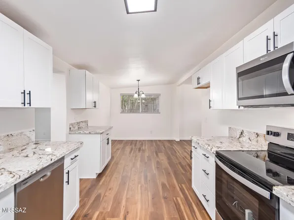 208 W Corona Rd, Tucson, AZ 85756