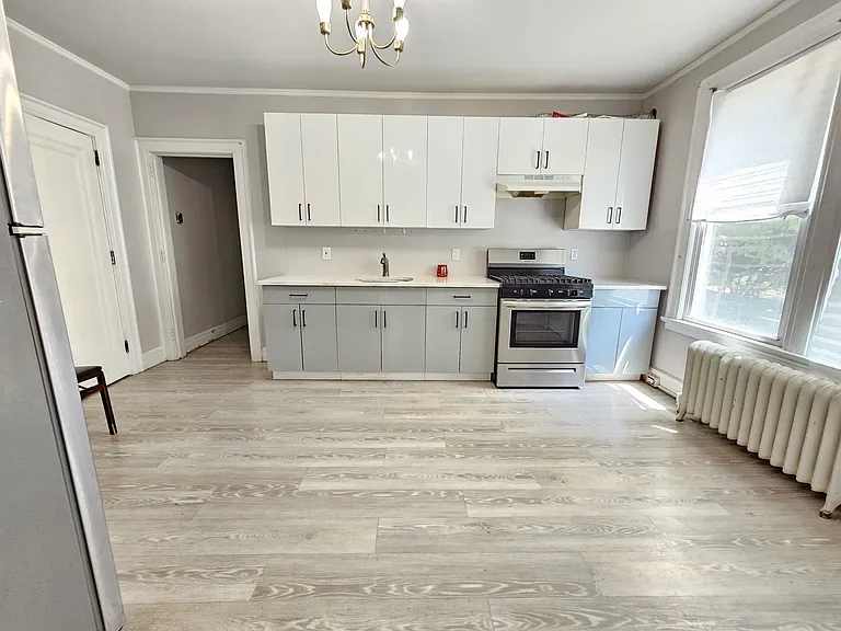 117 W Main St #2 — Photo 3