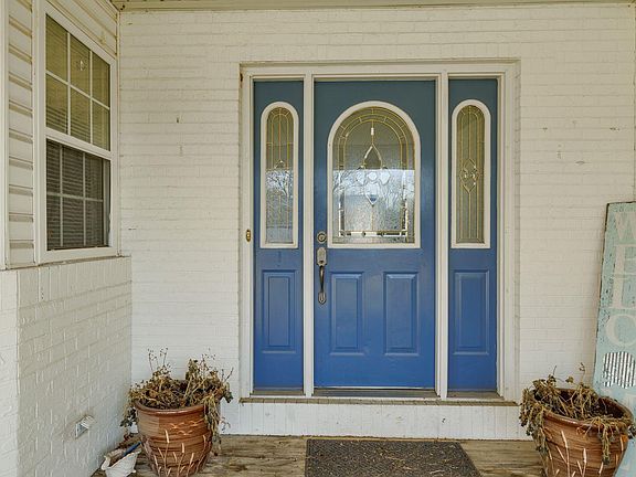 4th image of 1509 Essex Heights Dr