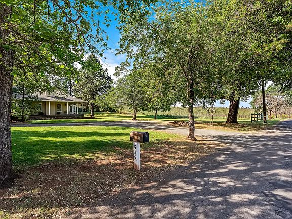5th image of 539 Keyes Avenue