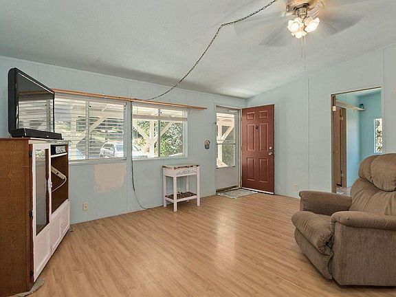 4th image of 4260 Toyan Dr