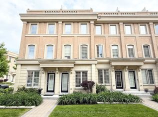 20 Hargrave Ln #11, Toronto, ON M4N 0A4
