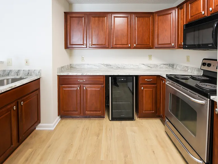 207 Westover Ave — Photo 7