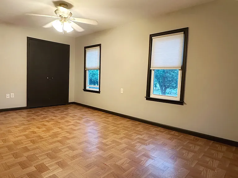605 Fountain St — Photo 11