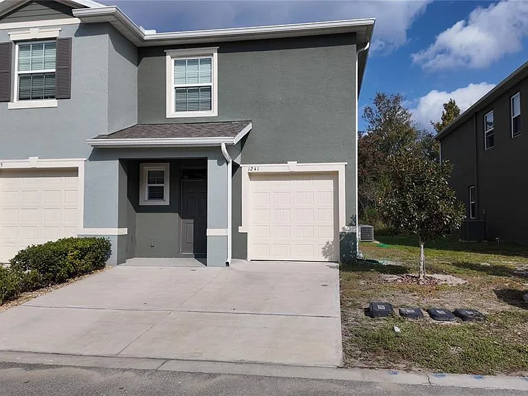 1241 Yellow Finch Dr — Photo 2