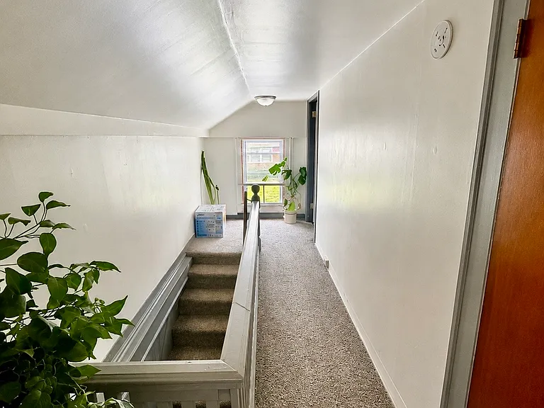 179 Spruce St — Photo 5