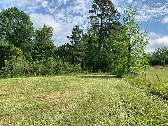 2nd image of 2662 County Road 1462