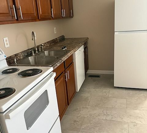 2nd image of 1151 Esquire Dr