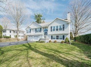 6346 Main St, Trumbull, CT 06611