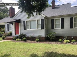318 Center St, Apex, NC 27502