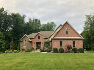269 Cabernet Dr, New Castle, PA 16105