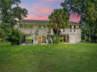 8762 Peters Point Rd, Edisto Island, SC 29438