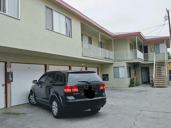 2nd image of 445 E 55th St APT 4