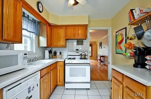 3rd image of 5043 N New England Ave