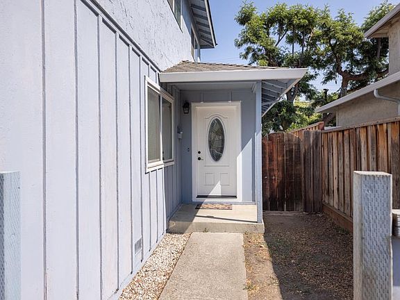 4th image of 1224-1226 Flora Ave