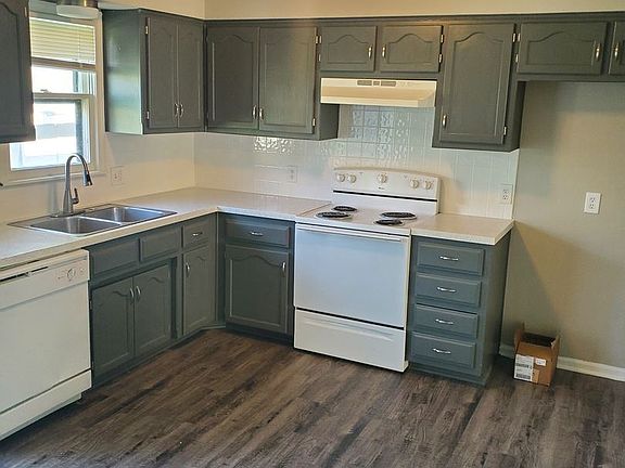 3rd image of 7015 Orchard St
