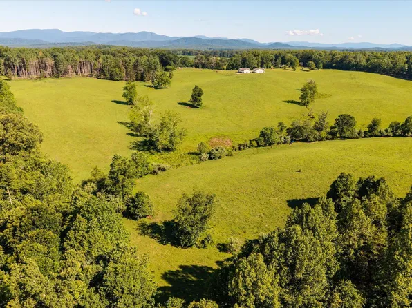 551 Old Home Place Ln, Reva, VA 22735