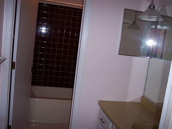 5915 S. Rickfield Main Bath