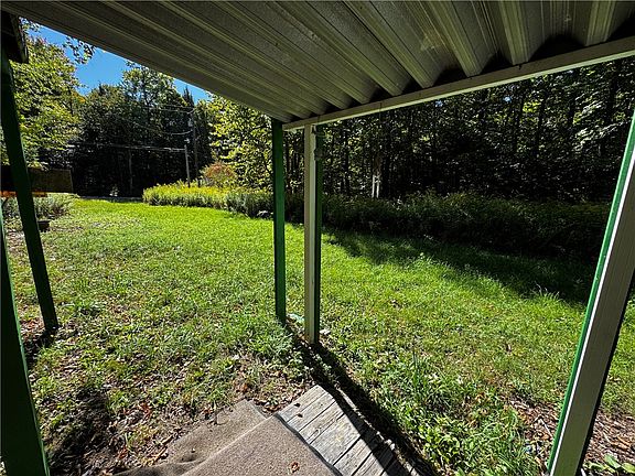 4th image of 185 Kaine Rd #2