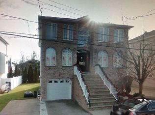 126 Bayview Ln, Staten Island, NY 10309
