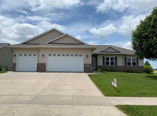 1626 Taft Dr SW, Cedar Rapids, IA 52404