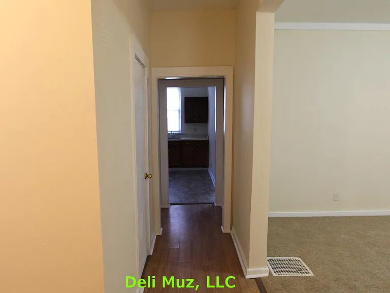 610 Jefferson Ave — Photo 6