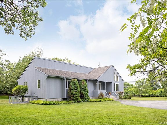 4th image of 100 Bayberry Ln